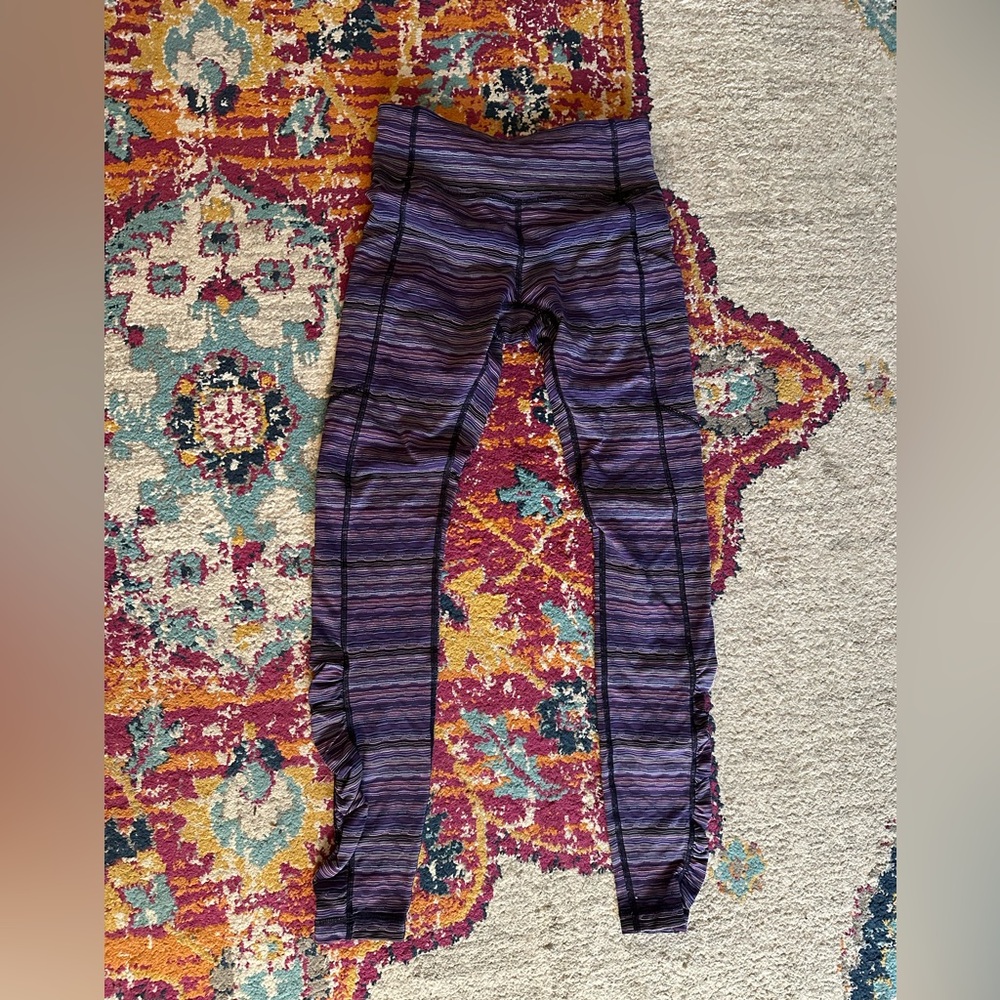 Lululemon leggings size 4